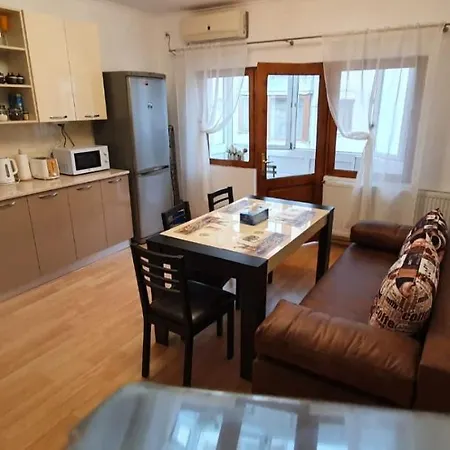 Old Town Apartamento *